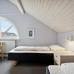 Lägenhet Aldora - 2-3km From The Sea By Interhome